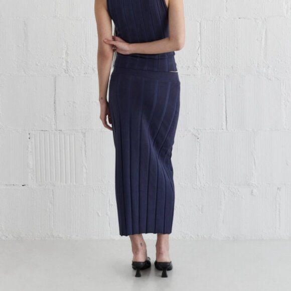 The Margot Skirt - Picture 2 of 3